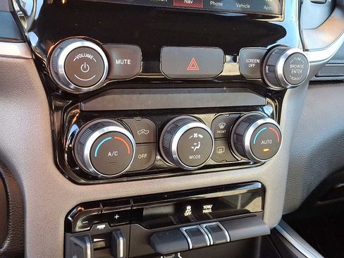 Used 2022 RAM 1500 Big Horn image 15