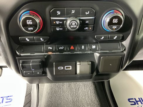 Used 2020 Chevrolet Silverado 2500 LT w/ All Star Edition image 43