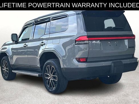 Used 2024 Lexus GX 550 w/ Accessory Package (Z1) image 12