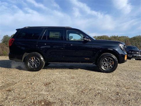 New 2025 Ford Expedition Tremor image 22