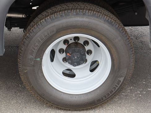 New 2025 GMC Sierra 3500 Pro w/ Convenience Package image 17