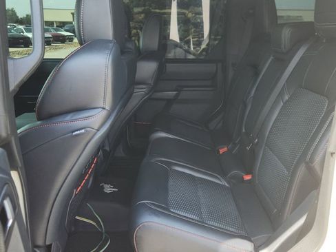 Used 2025 Ford Bronco Raptor AWD/4WD image 22