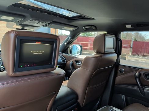 Used 2020 Nissan Armada Platinum w/ Platinum Reserve Package image 15