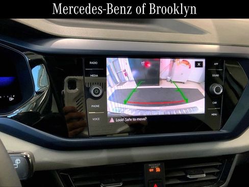 Used 2023 Volkswagen Taos SE w/ Panoramic Sunroof Package image 25