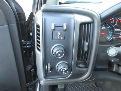 Certified 2018 Chevrolet Silverado 1500 LTZ w/ Sport Package AWD/4WD image 27