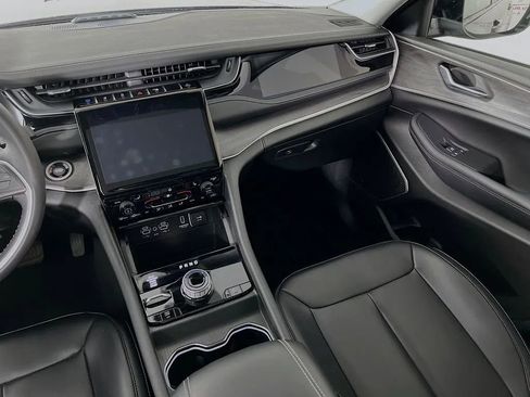 Used 2023 Jeep Grand Cherokee 4WD 4xe image 26