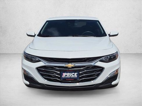 Used 2024 Chevrolet Malibu LS FWD image 2