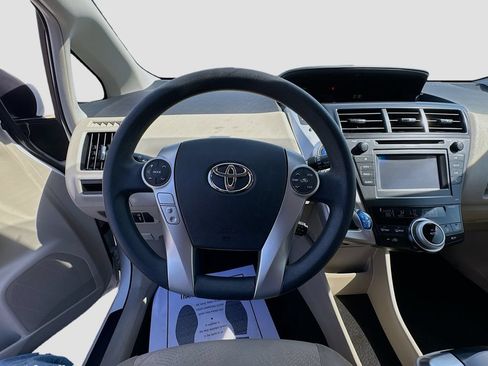 Used 2012 Toyota Prius V Two FWD image 11