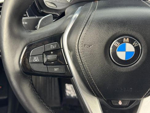 Used 2017 BMW 540i xDrive image 22