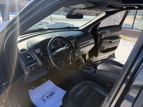 Used 2017 Ford Explorer Sport w/ Equipment Group 401A image 14
