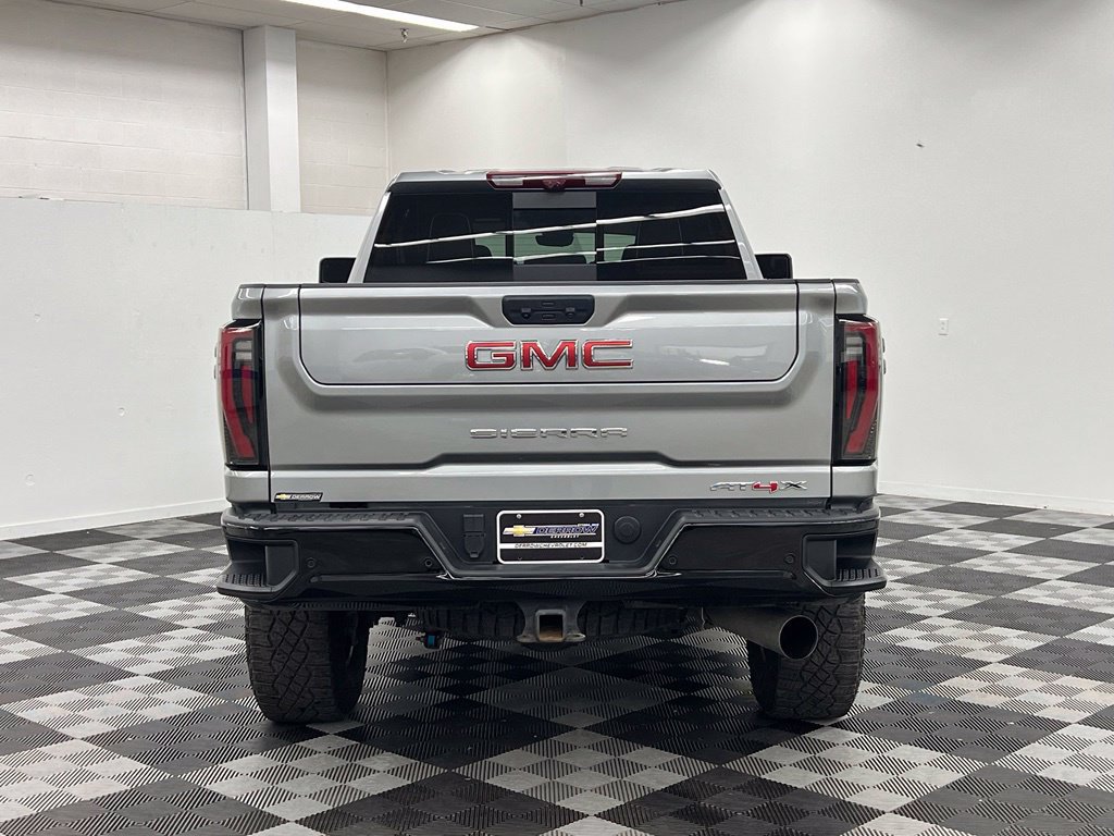 Used 2025 GMC Sierra 2500 AT4X AWD/4WD image 6