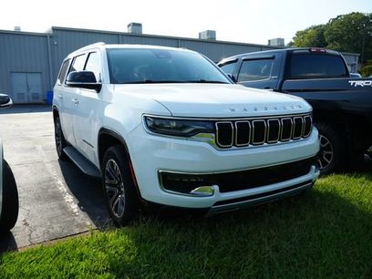 Used 2024 Jeep Wagoneer Series II w/ Flexible Seating Group