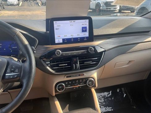 Certified 2020 Ford Escape Titanium AWD/4WD image 5