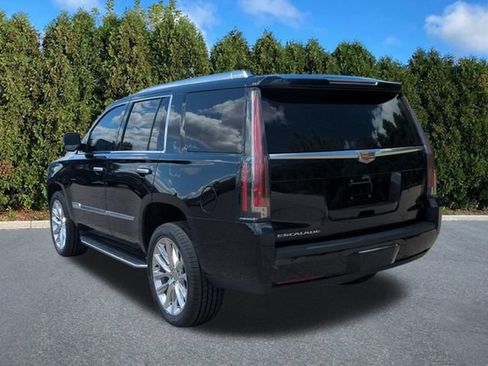 Used 2020 Cadillac Escalade Luxury AWD/4WD image 6