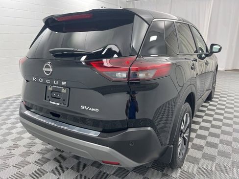 Used 2023 Nissan Rogue SV image 5