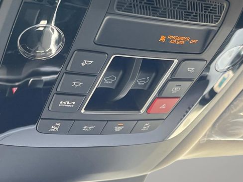 New 2026 Kia Carnival SX w/ SX Dark Edition Package FWD image 37