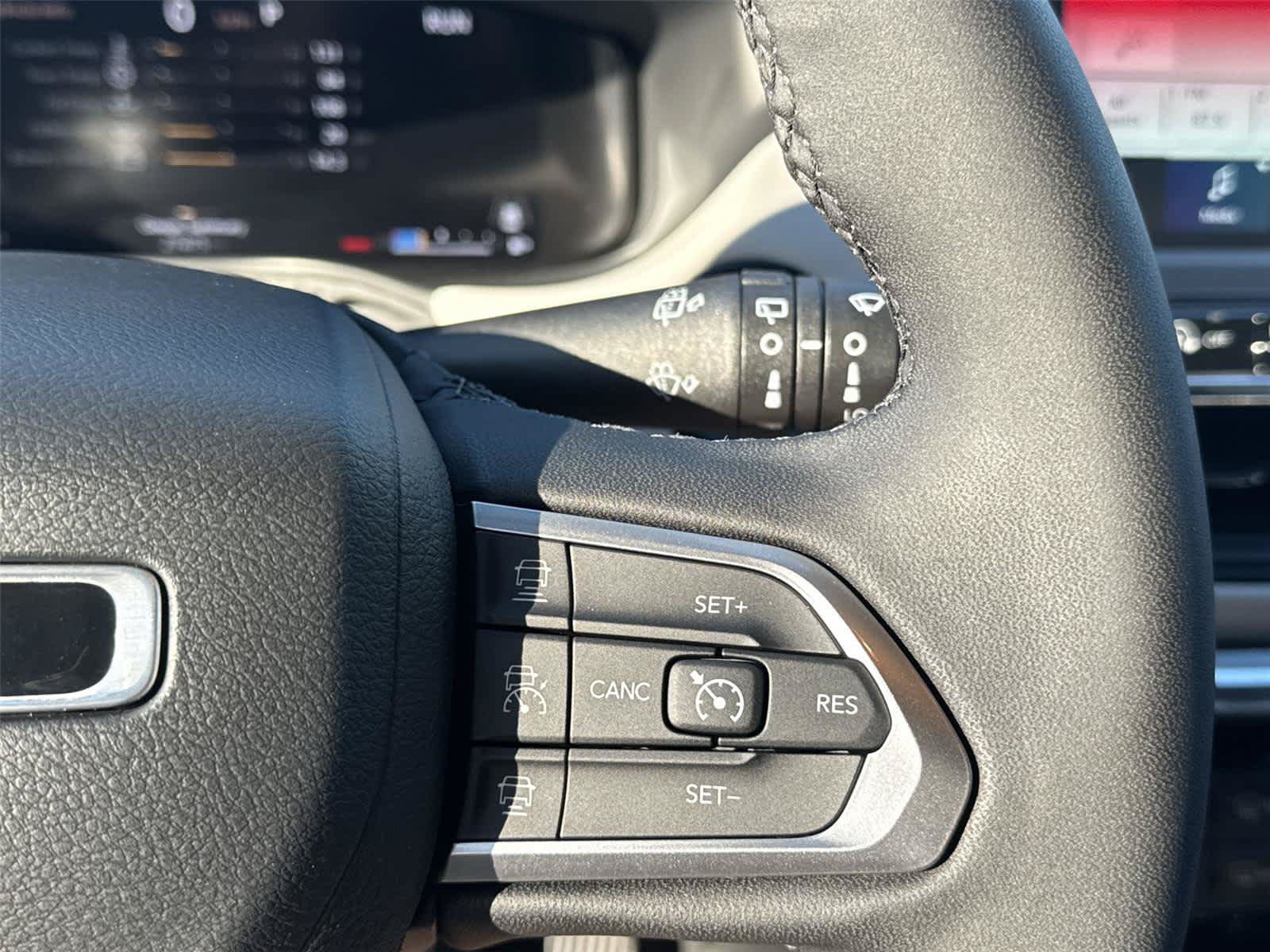 Used 2023 Jeep Compass Limited w/ Elite Group AWD/4WD image 19