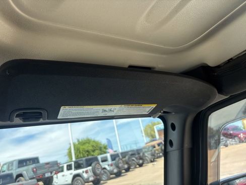 Used 2017 Jeep Wrangler Sport image 35