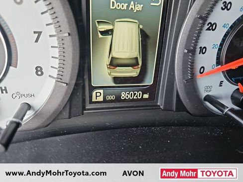 Used 2020 Toyota Sienna SE w/ SE Preferred Package image 19