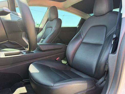 Used 2022 Tesla Model 3 Long Range AWD/4WD image 10
