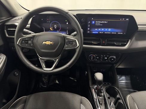 Used 2026 Chevrolet TrailBlazer LT w/ Convenience Package AWD/4WD image 23