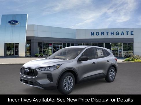 New 2026 Ford Escape Active AWD/4WD image 2