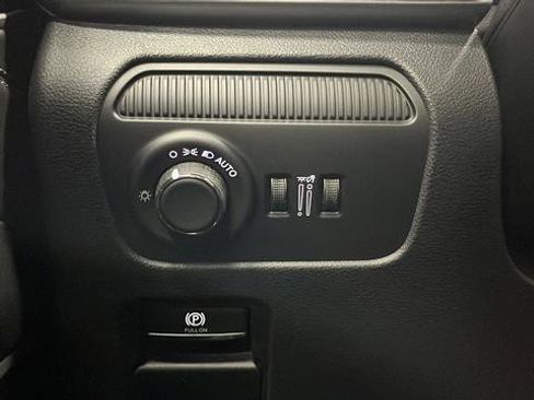 New 2026 Jeep Grand Wagoneer 4WD image 36