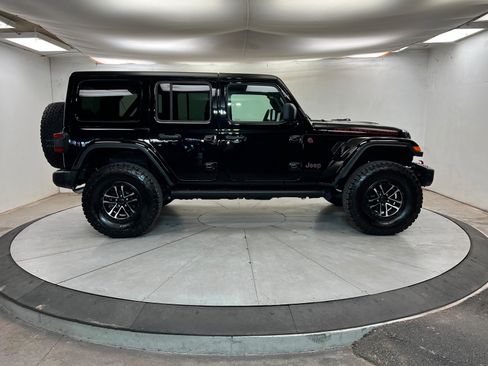 Certified 2024 Jeep Wrangler Unlimited Rubicon image 6