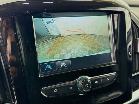 Used 2018 Chevrolet Traverse LS image 15