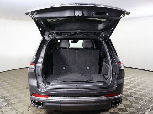 Used 2021 Jeep Grand Cherokee L Summit AWD/4WD image 22