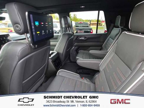 Used 2025 GMC Yukon AT4 Ultimate image 13