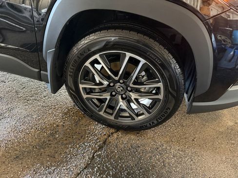 Certified 2026 Toyota Corolla Cross XLE AWD/4WD image 29
