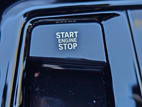 New 2025 BMW 530i xDrive image 22