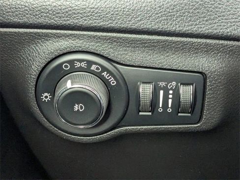 Used 2020 Jeep Compass Trailhawk image 28