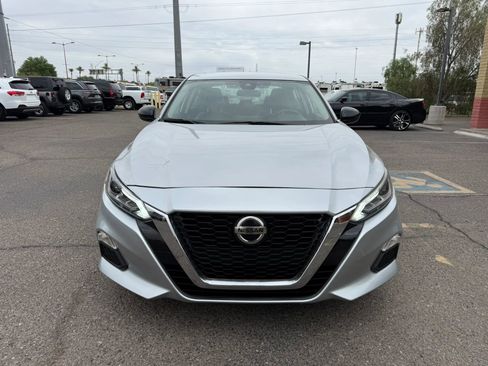 Used 2022 Nissan Altima 2.5 SR FWD image 3