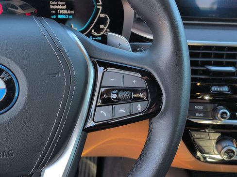 Certified 2023 BMW 530e image 20