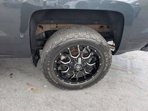 Used 2018 Chevrolet Silverado 1500 LT AWD/4WD image 20