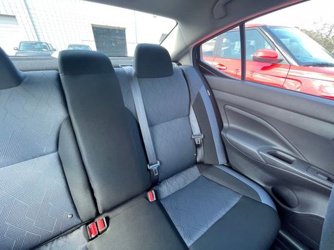 Used 2025 Nissan Versa SV image 35