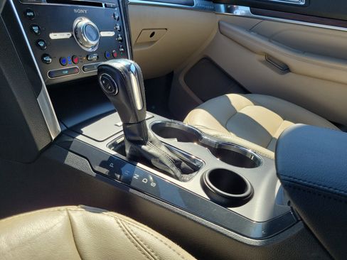 Used 2018 Ford Explorer Limited image 29