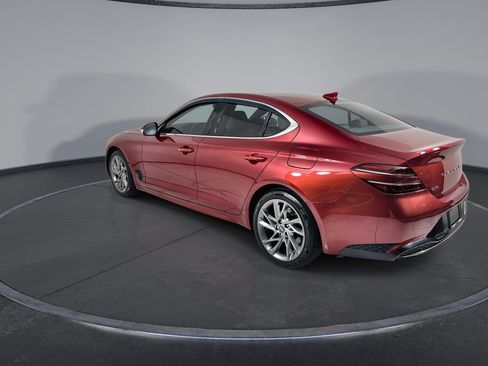 Used 2022 Genesis G70 2.0T RWD image 6