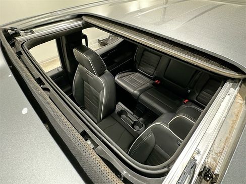 Used 2024 GMC Sierra 1500 AT4X image 23