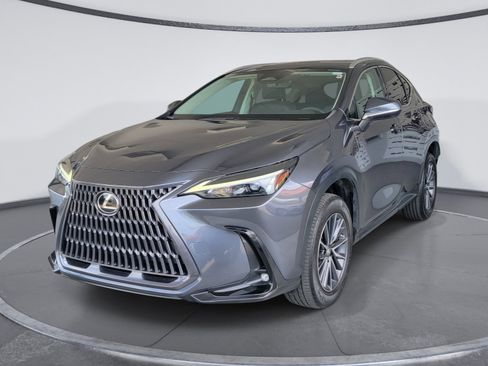 Used 2022 Lexus NX 250 FWD w/ Towing Package (2000 Lbs) image 4
