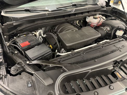 Used 2025 Chevrolet Tahoe High Country AWD/4WD image 28