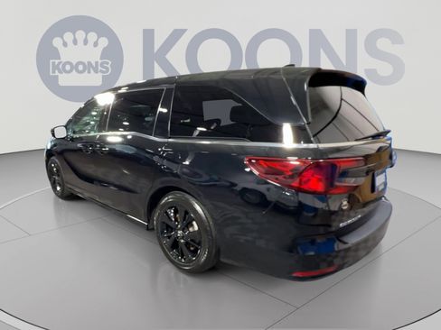 Used 2023 Honda Odyssey Sport image 10