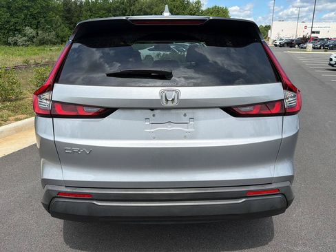 Used 2024 Honda CR-V EX image 2