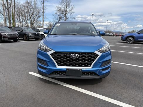 Used 2019 Hyundai Tucson SE image 2