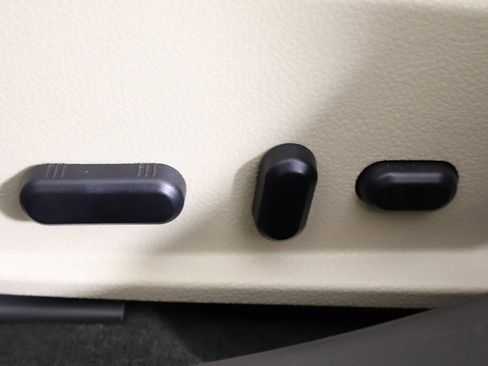 Used 2012 Lincoln MKZ Hybrid image 33