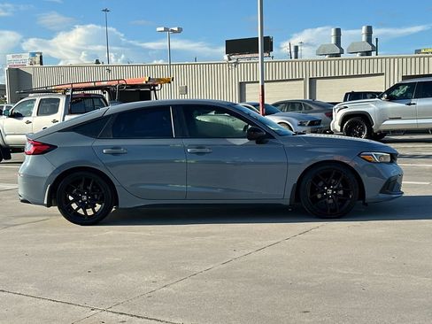 Used 2022 Honda Civic Sport image 7