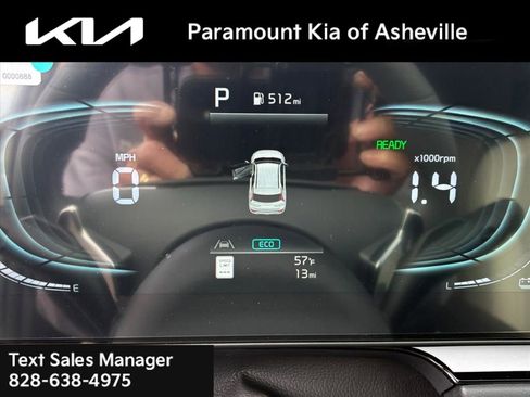 New 2025 Kia Niro EX Touring image 8