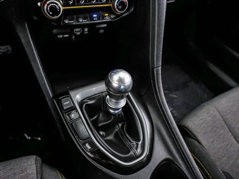 Used 2019 Hyundai Veloster Turbo R-Spec image 22